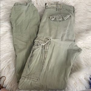 American eagle cargo pants.